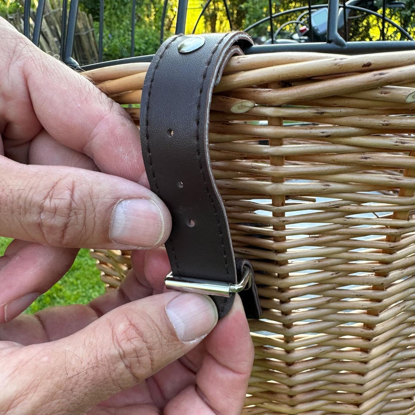 Hundefahrradkorb mit Gitterabdeckung und Kissen, braun
