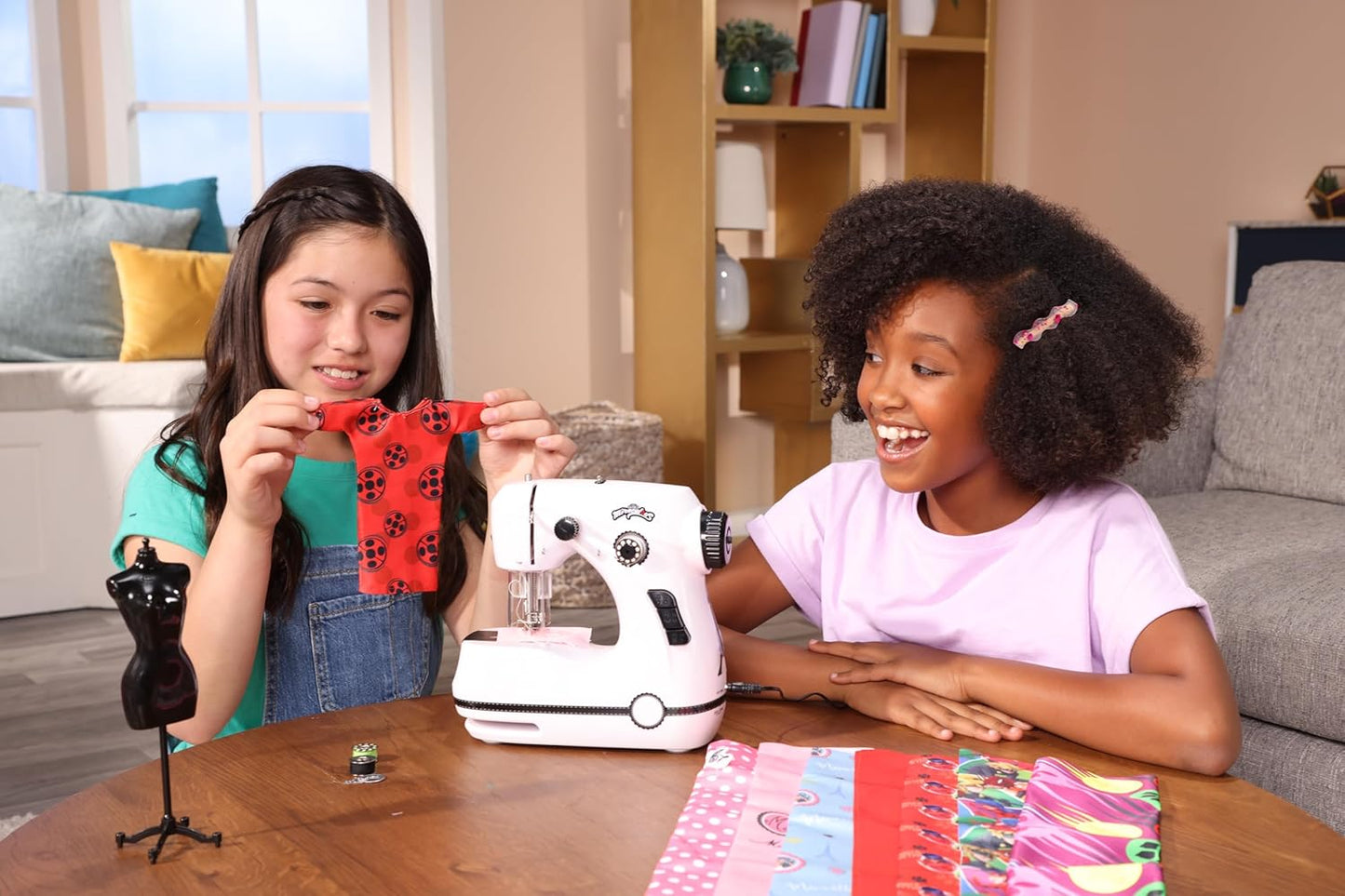 Marinette Mini-Nähmaschine für Kinder
