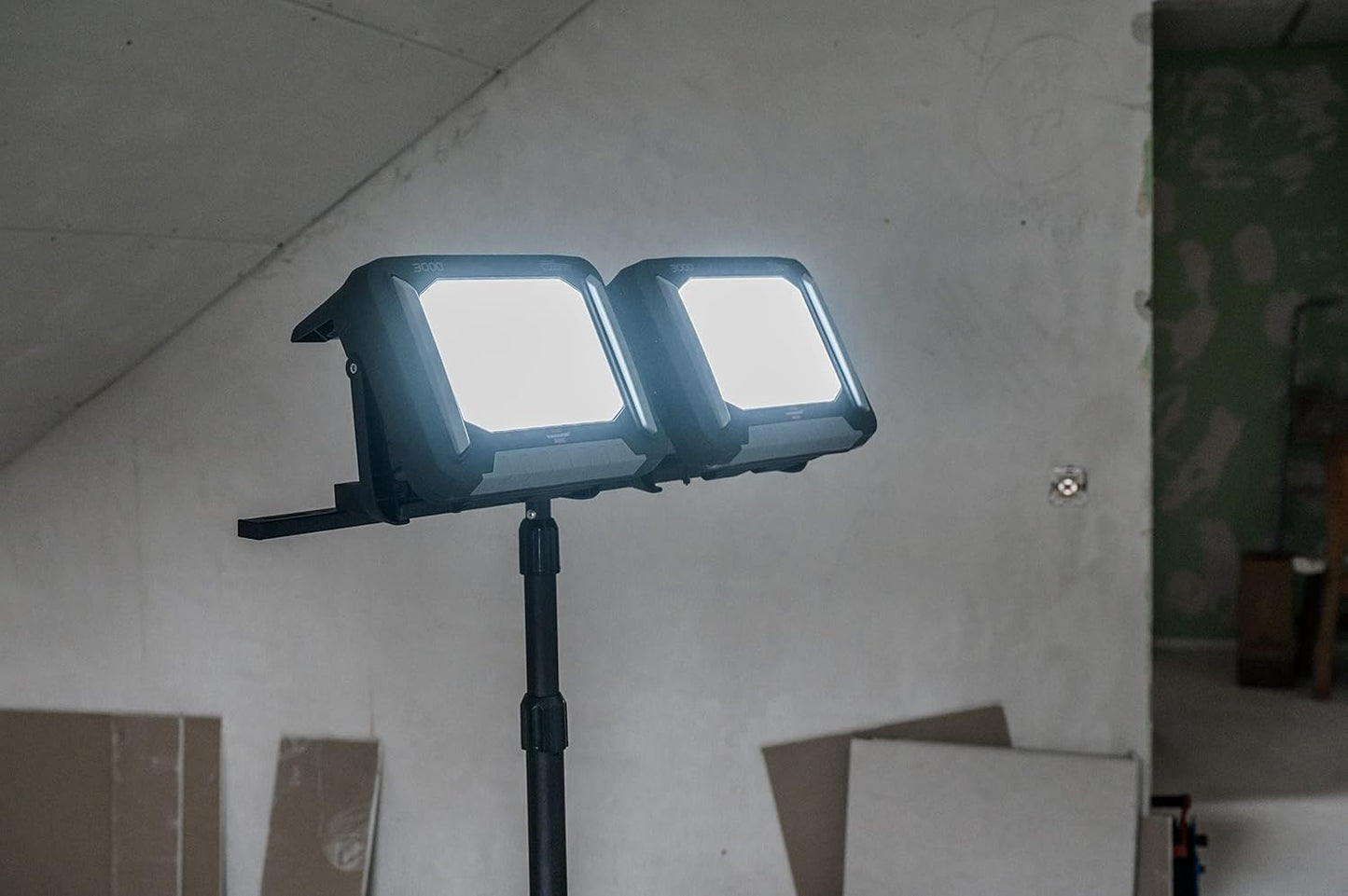 Multi Battery Led Akku Baustrahler 3000 MA, Akkubetrieb Single