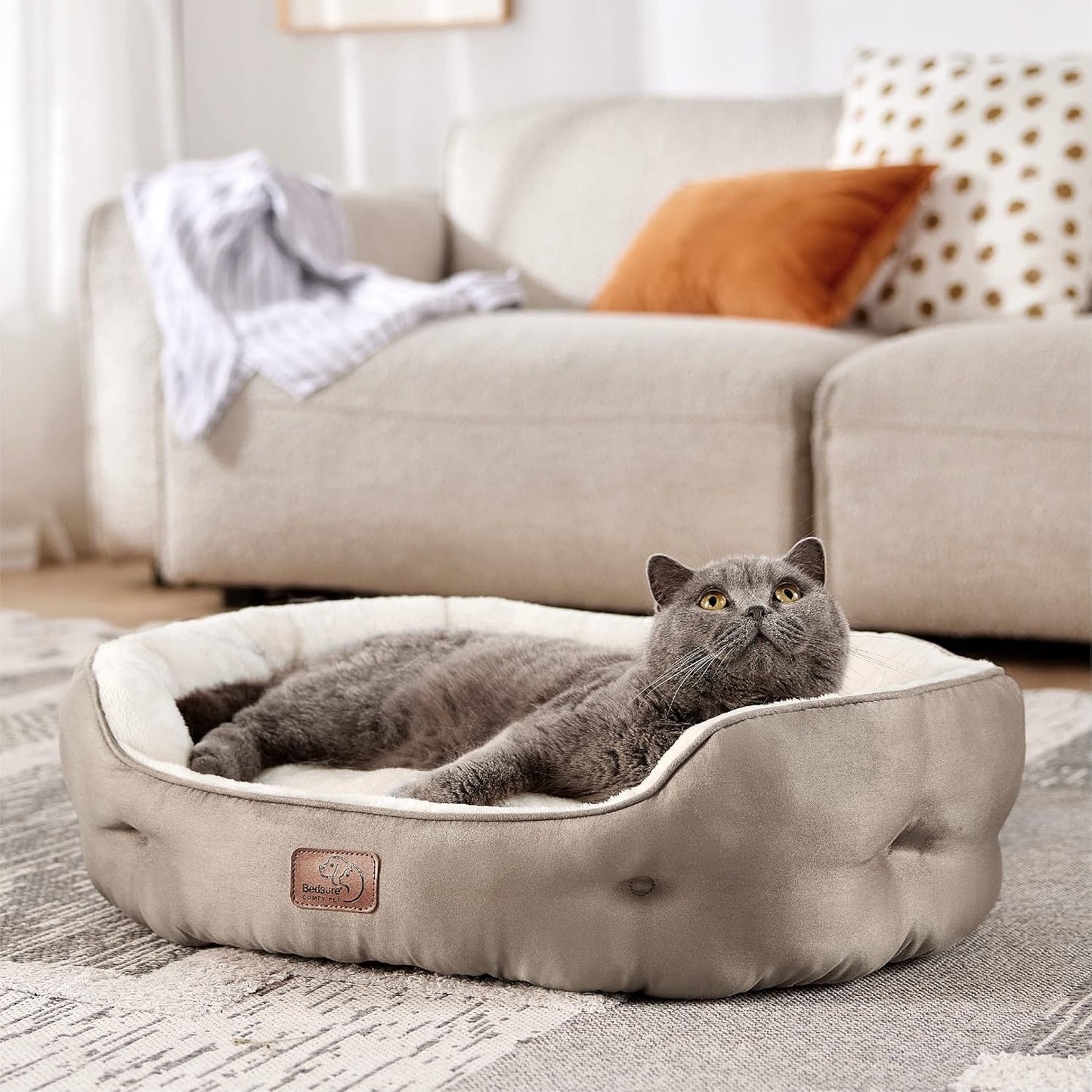 Waschbares Katzenbett mit zweiseitigem Innenkissen
