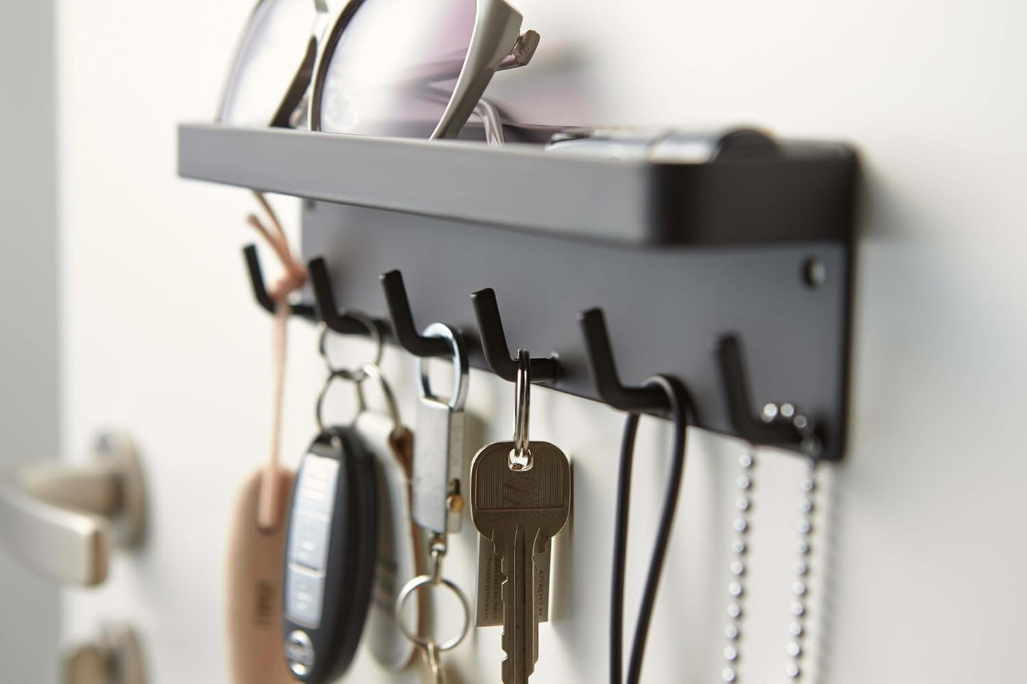 Magnetischer Schlüsselhaken mit Ablage, Schwarz