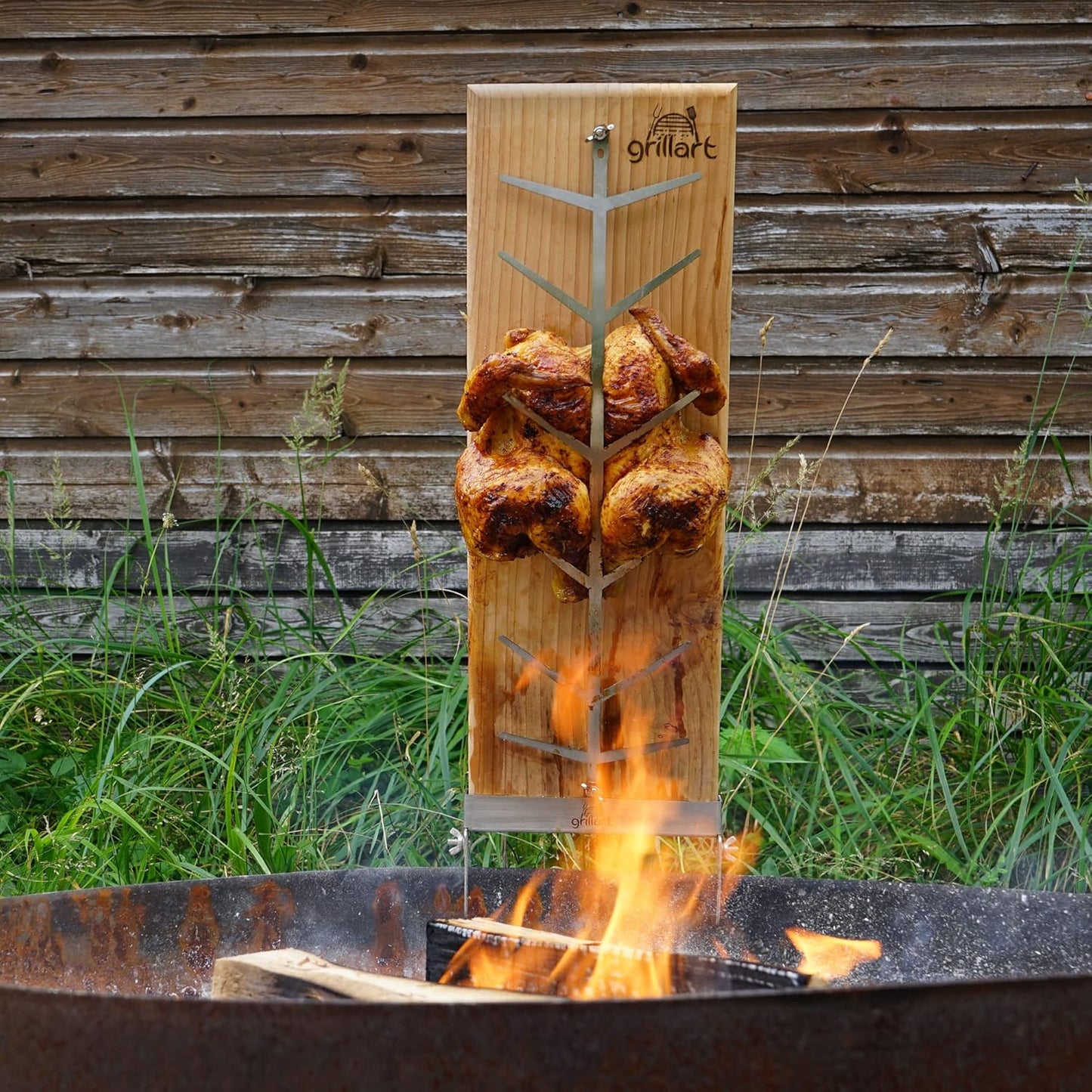 Flammlachsbrett mit Edelstahlhalterung, Zedernholz