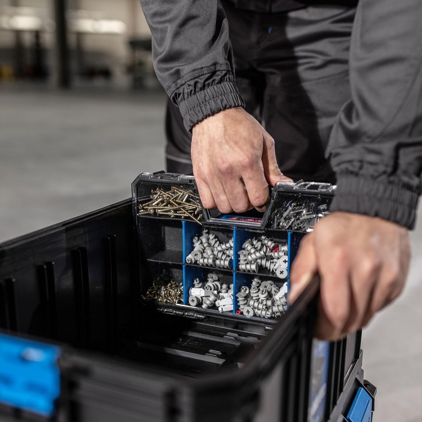 Organizer mit Fächern und verstellbaren Trennwänden, HT7G510 (Organizer)