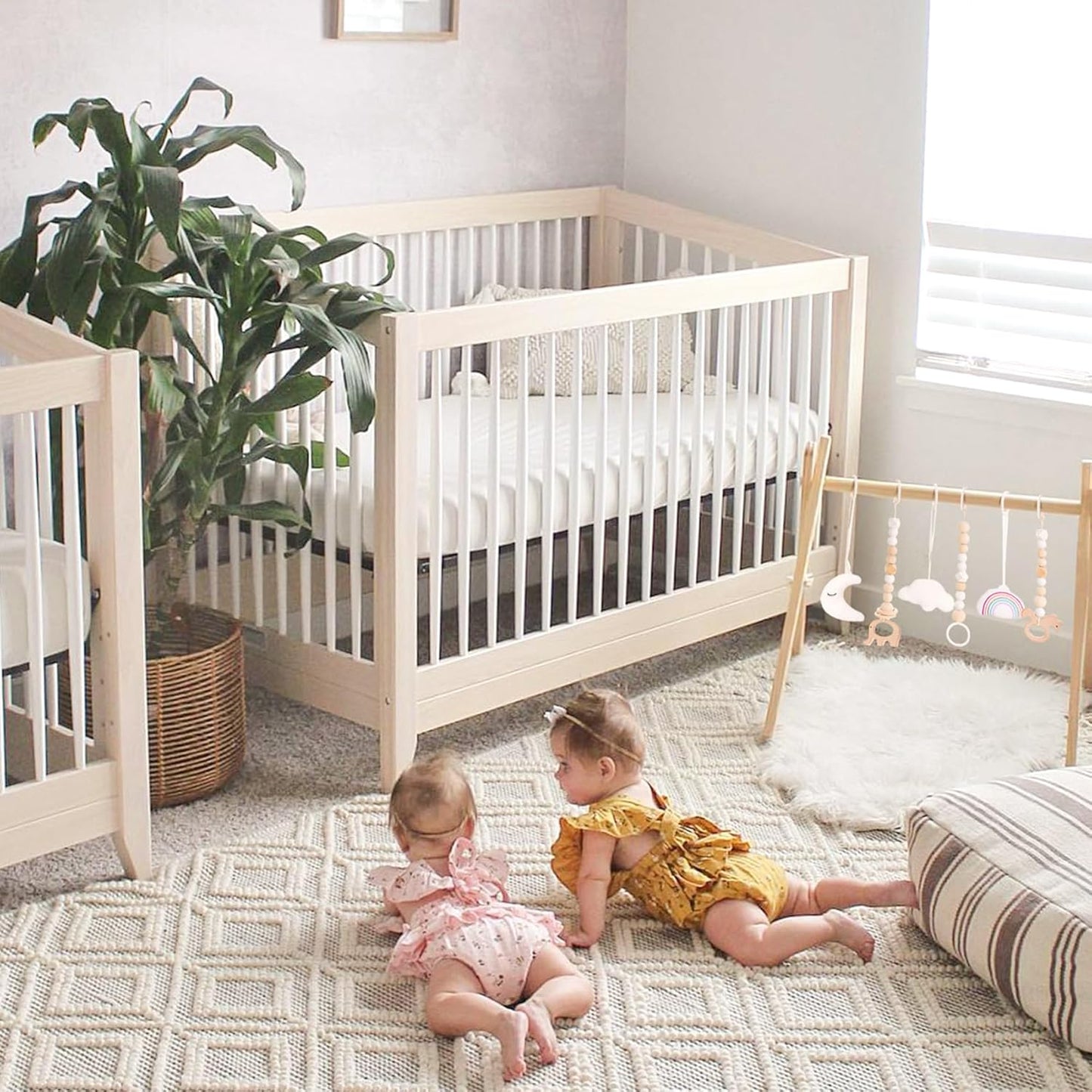 Faltbarer Baby-Spielbogen mit 6-teiligem Spielzeug-Set, Baby-Spielbogen aus Holz