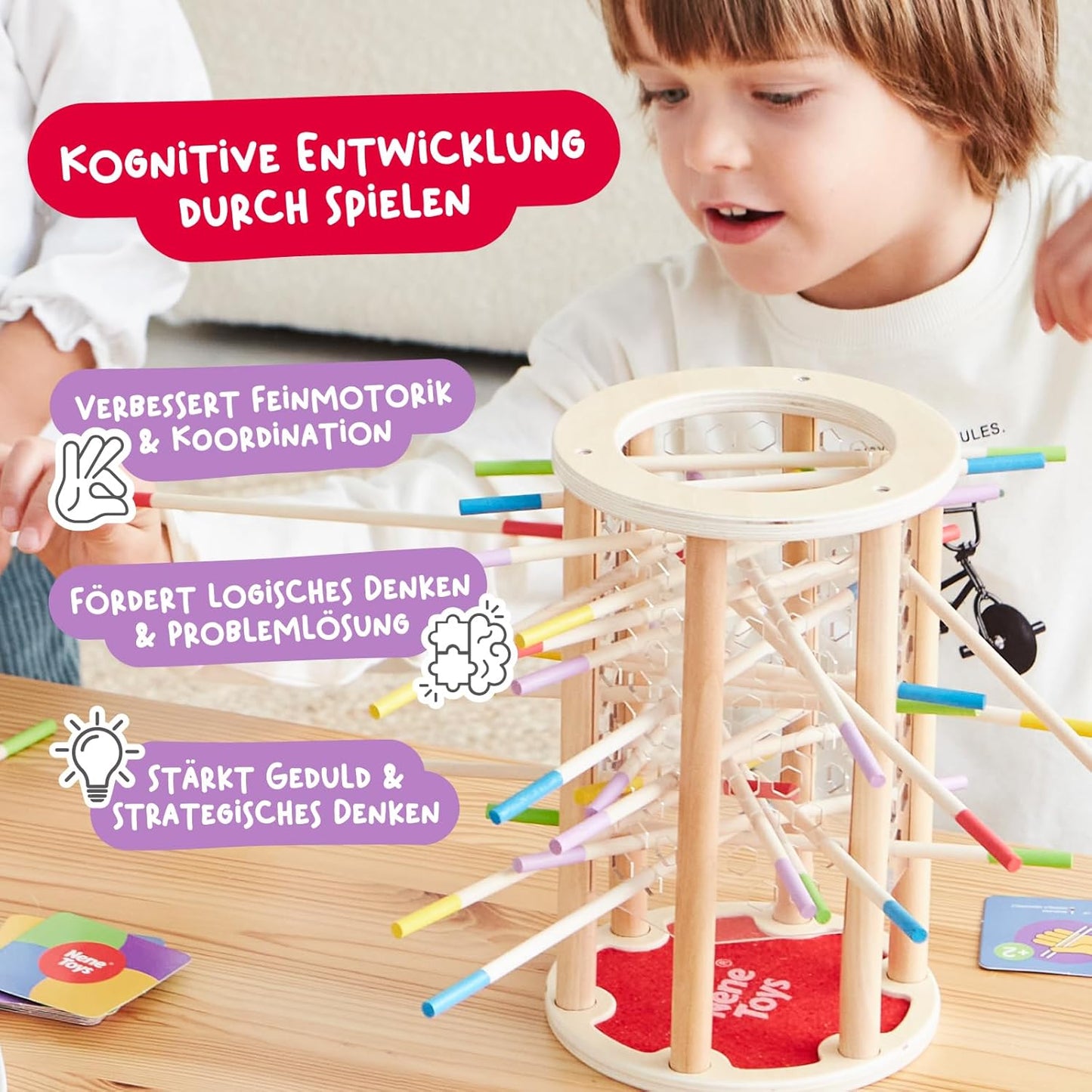 Pädagogisches Brettspiel mit bunten Stöcken, Würfeln und Karten - Spielzeug aus Holz