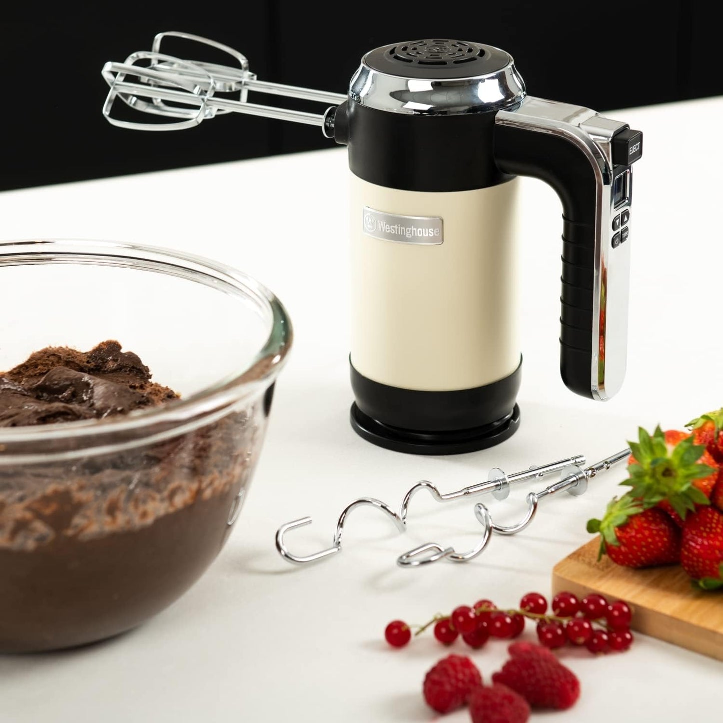 Retro Handmixer mit 5 Geschwindigkeiten + Timer, Weiss