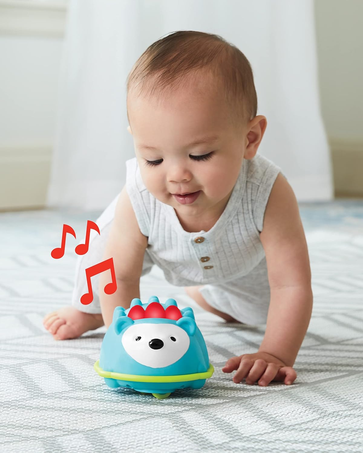 Krabbelspielzeug Igel mit Licht & Musik
