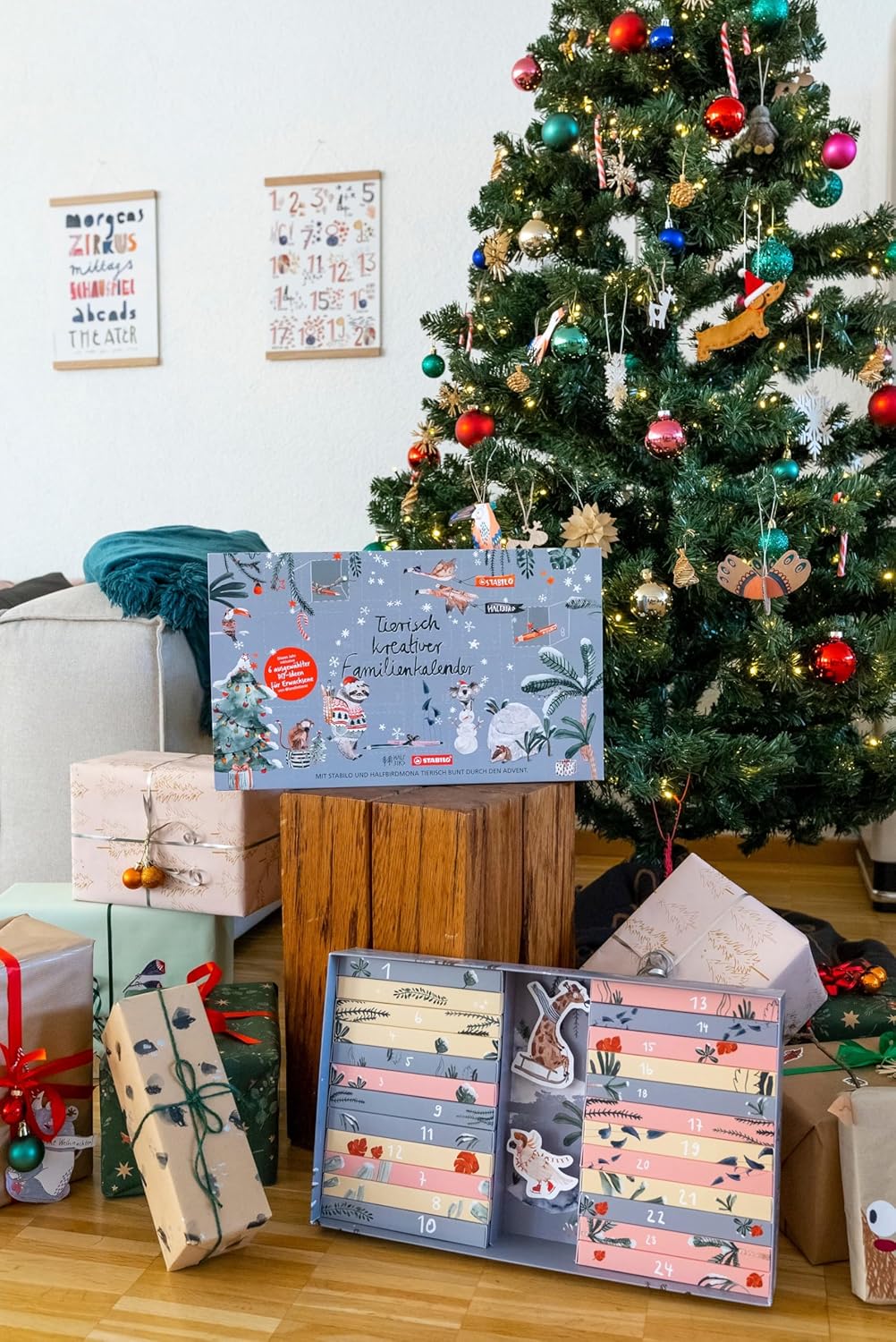 Adventskalender mit über 50 Kreativ-Produkten