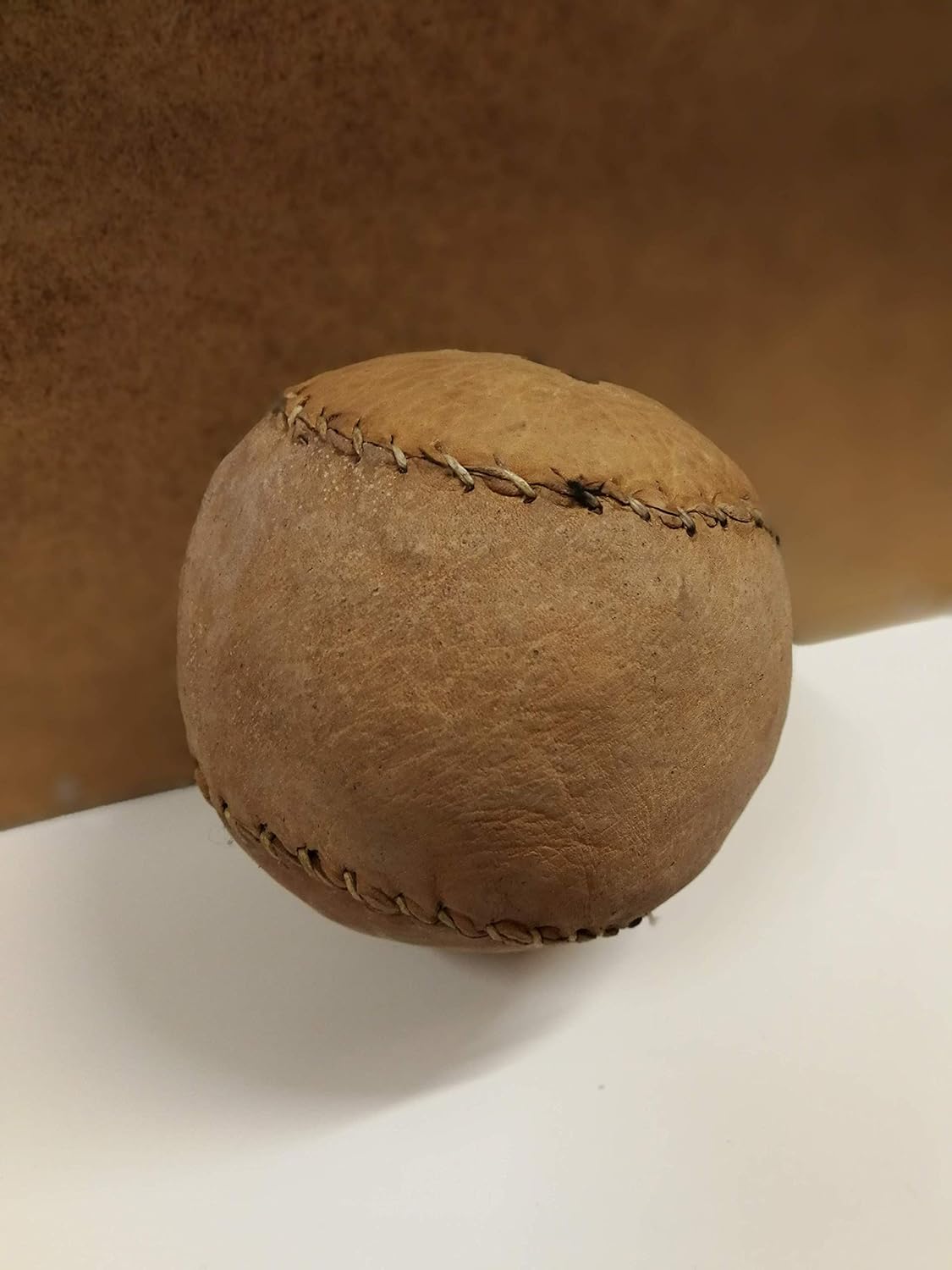 Runder Medizinball aus Leder 2 kg, 2 kg