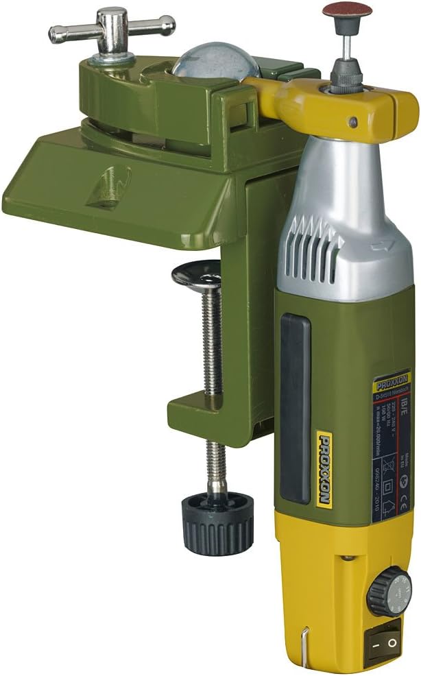 Universalhalter