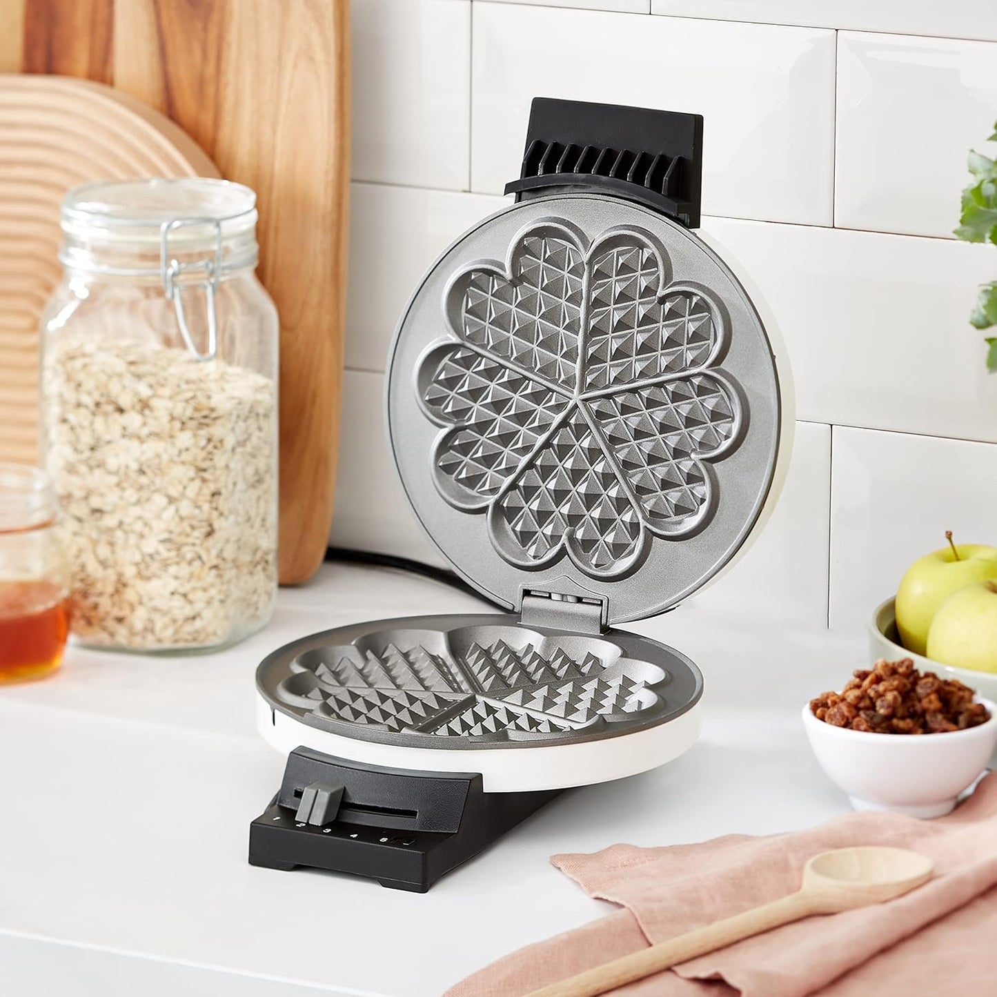 Waffeleisen 181 für Herzwaffeln, Waffelgrösse 16 cm, mit Signalton, Weiss