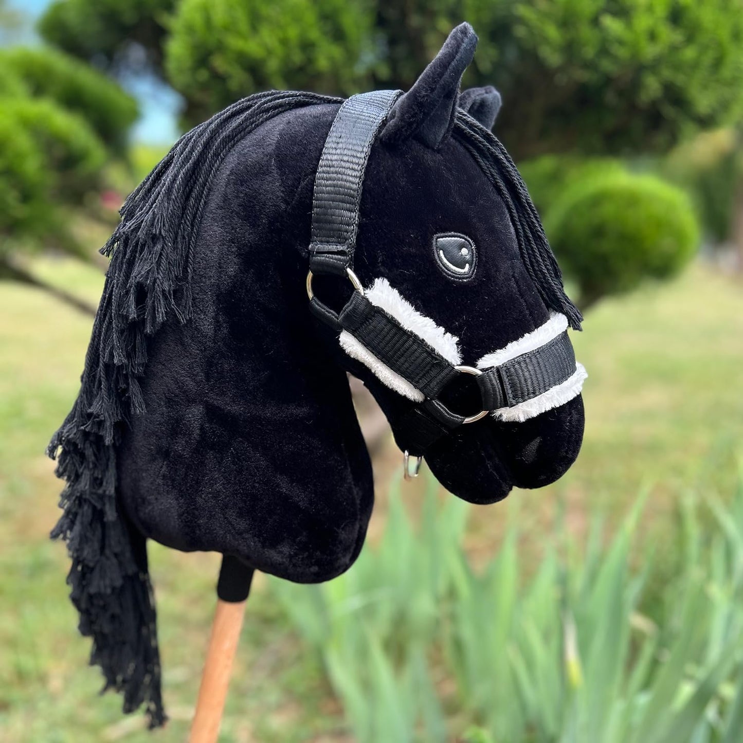 Hobby Horse Frison Nero A3 mit Zubehör-Set