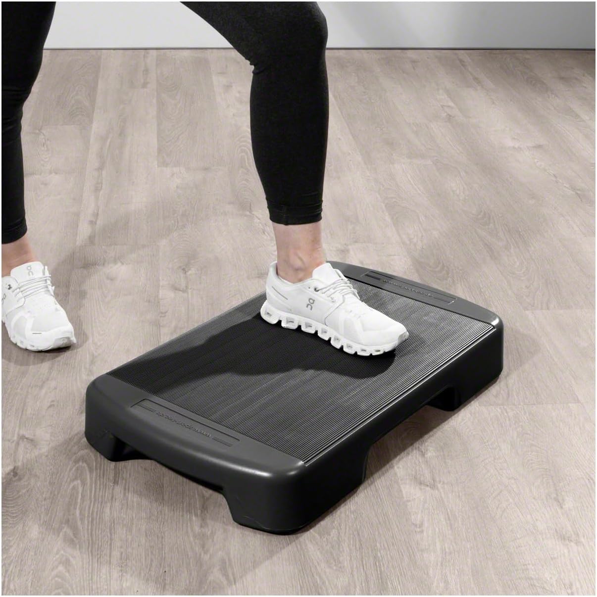 Steppbrett für Fitness-Workouts (70x40x10,5 cm)