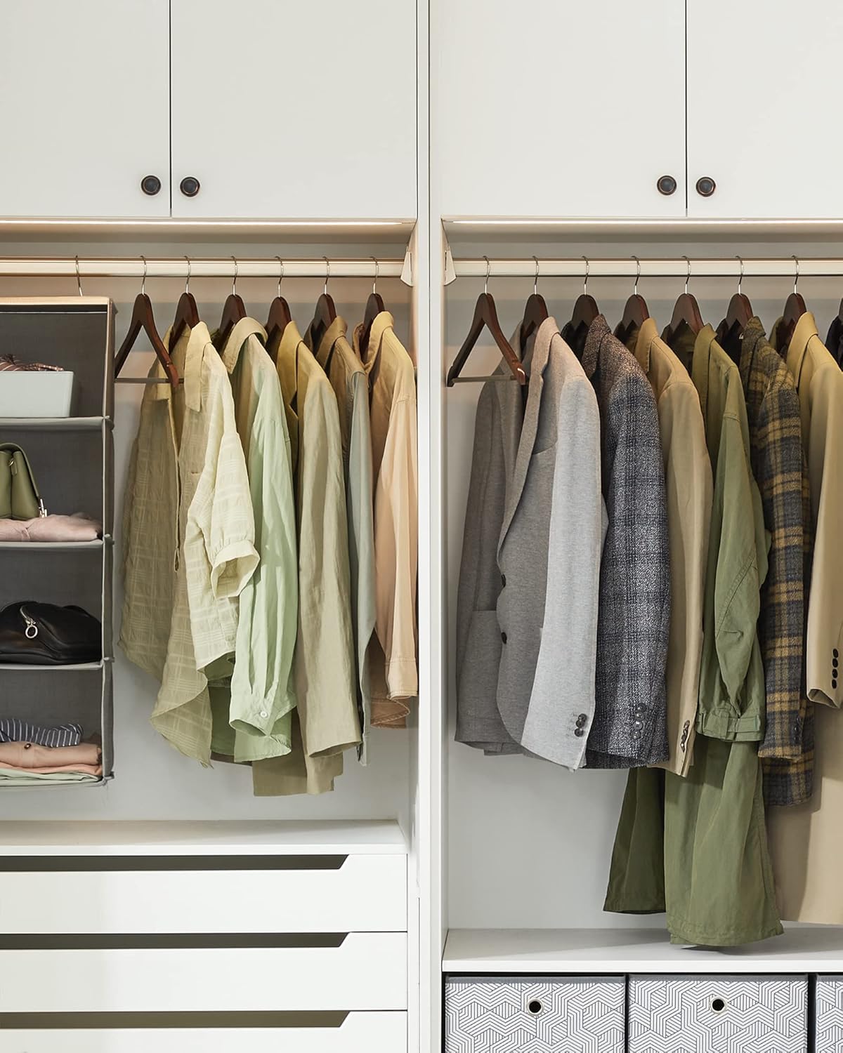10-teiliges Kleiderbügel Set mit Hosensteg, Dunkelwalnussfarben + Silbern / 10 Stück