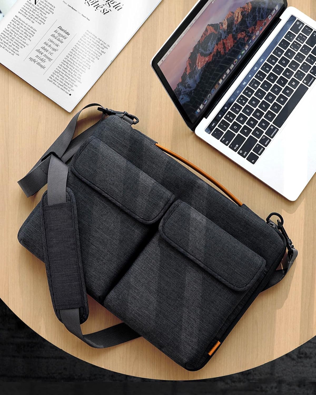 Laptoptasche mit Schultergurt, 13.3 Zoll