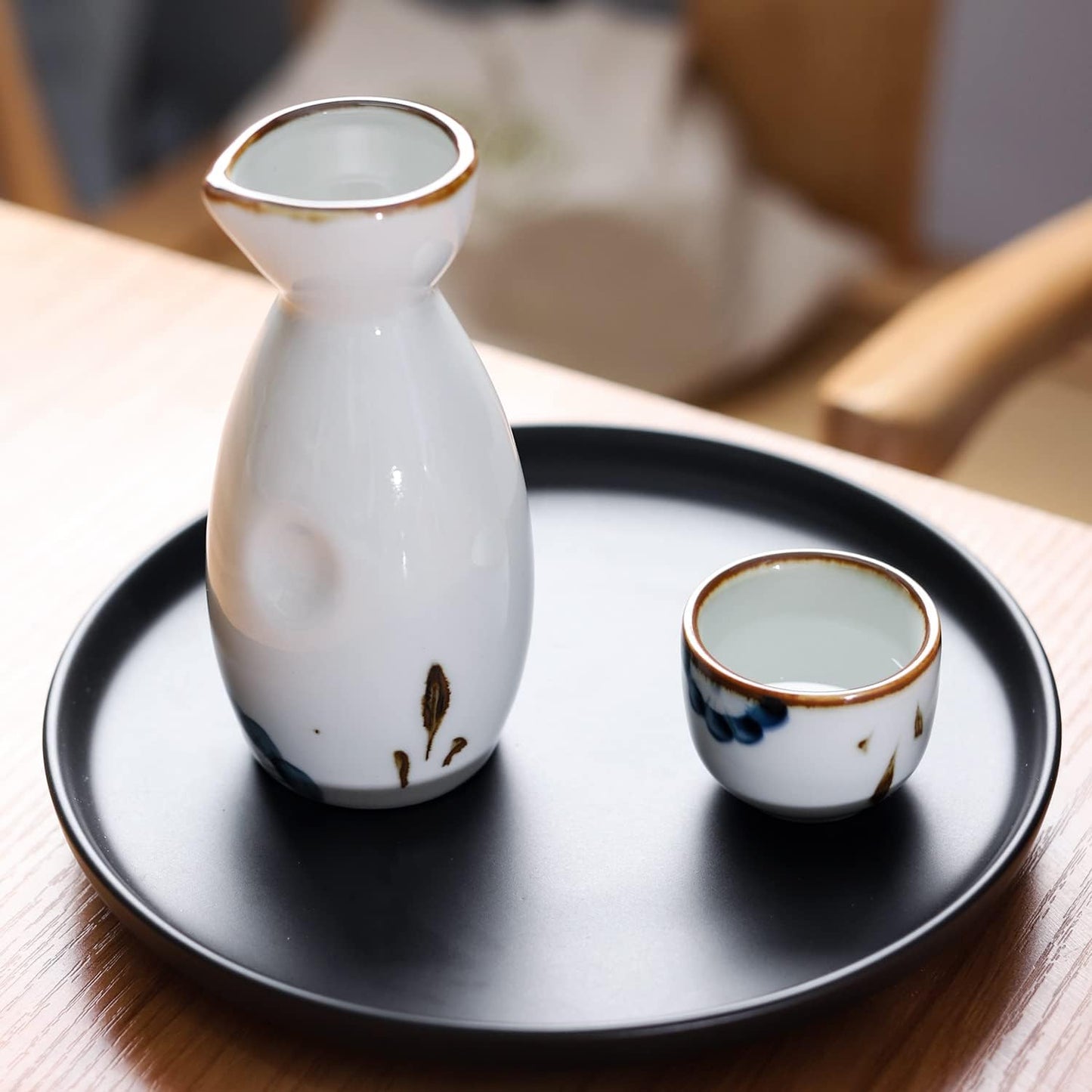 7-teiliges Sake-Set, Weiss