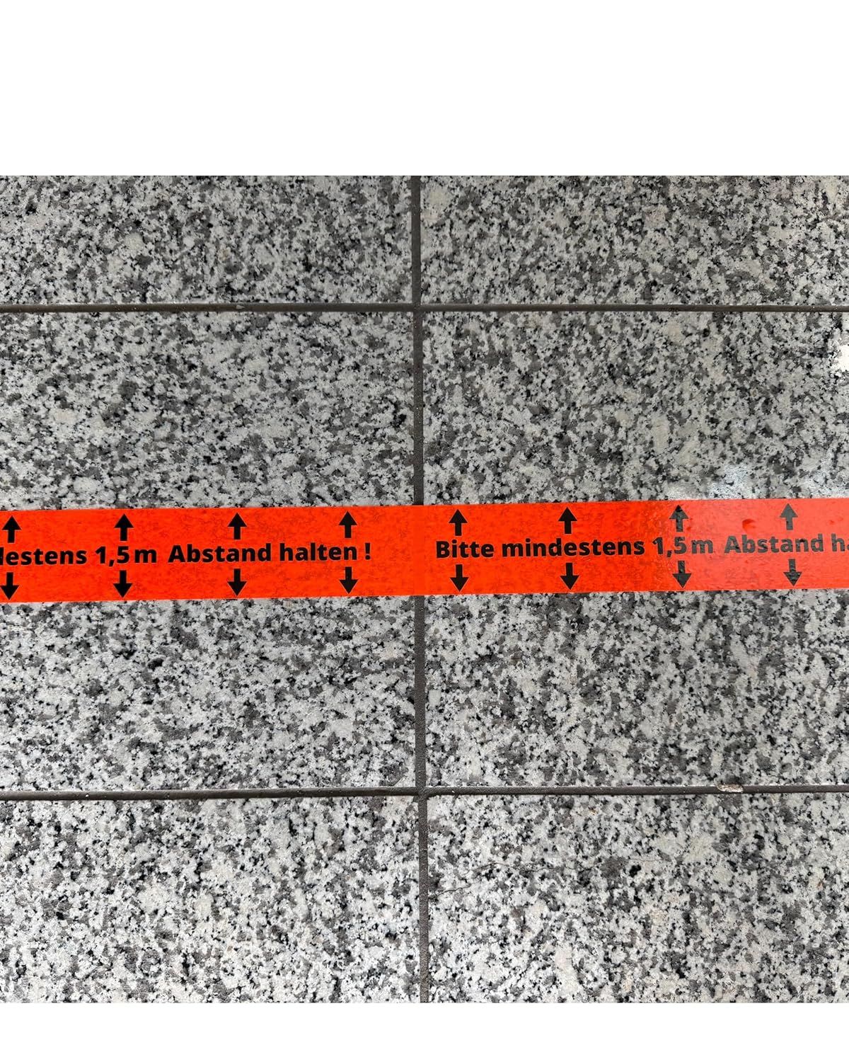 Hinweis Klebeband - Abstand halten, 6 "Abstand halten 1,5 M" - Flurorange PVC 60 mm