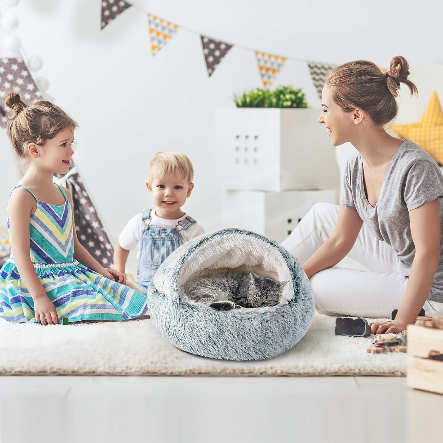 2 in 1 Kuschelbett und -höhle, Grau