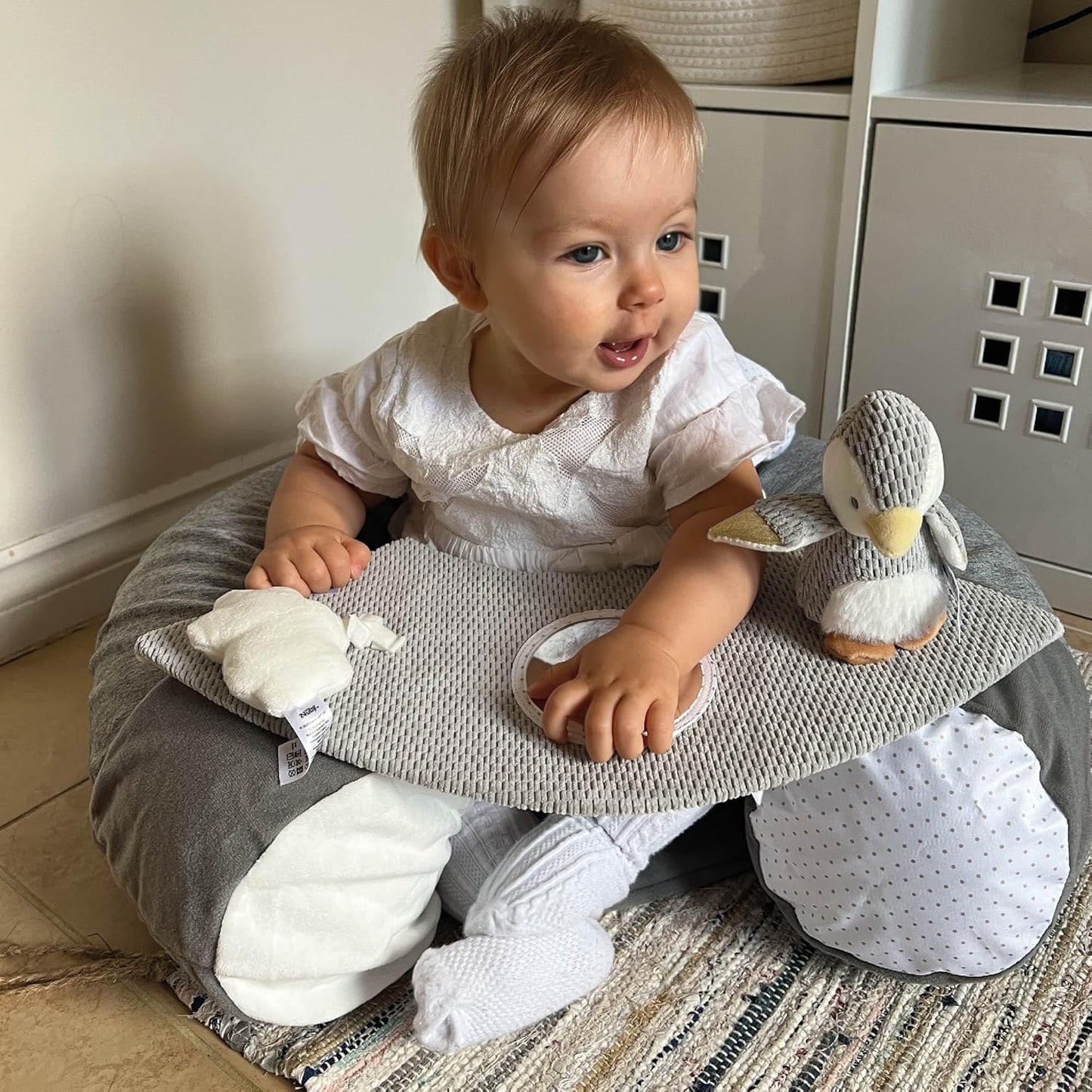 Aufblasbarer Sit-Me-Up Babysitz Penguin mit abnehmbarem Tablett