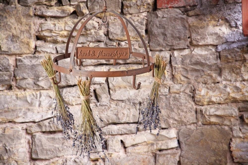 Runder Kräutertrockner