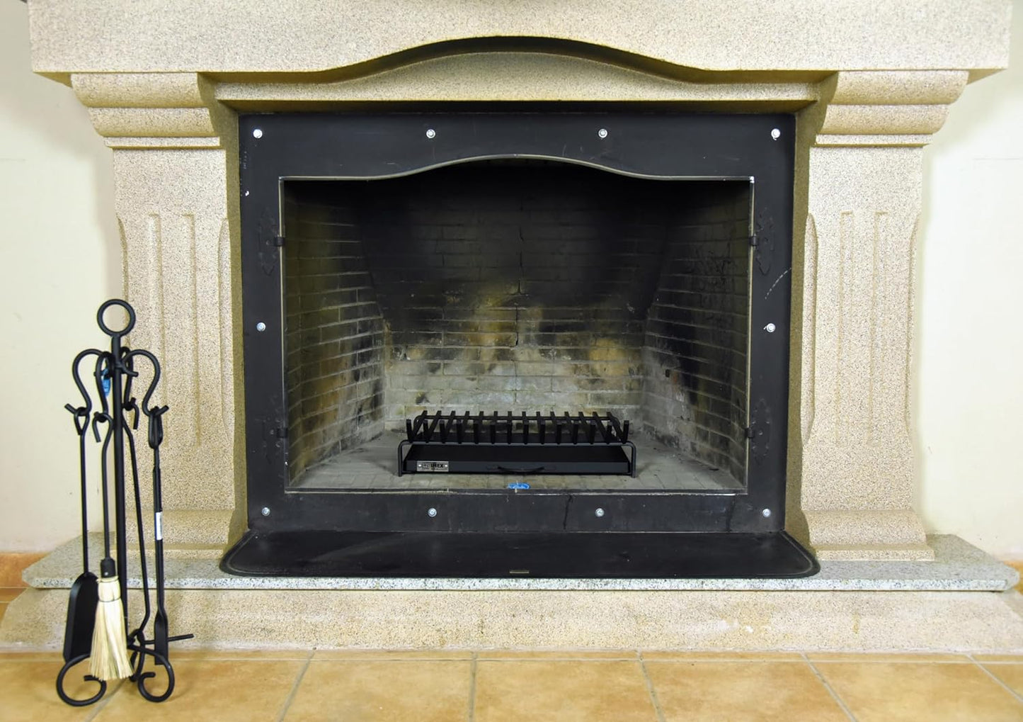 10803 Kamin Grill