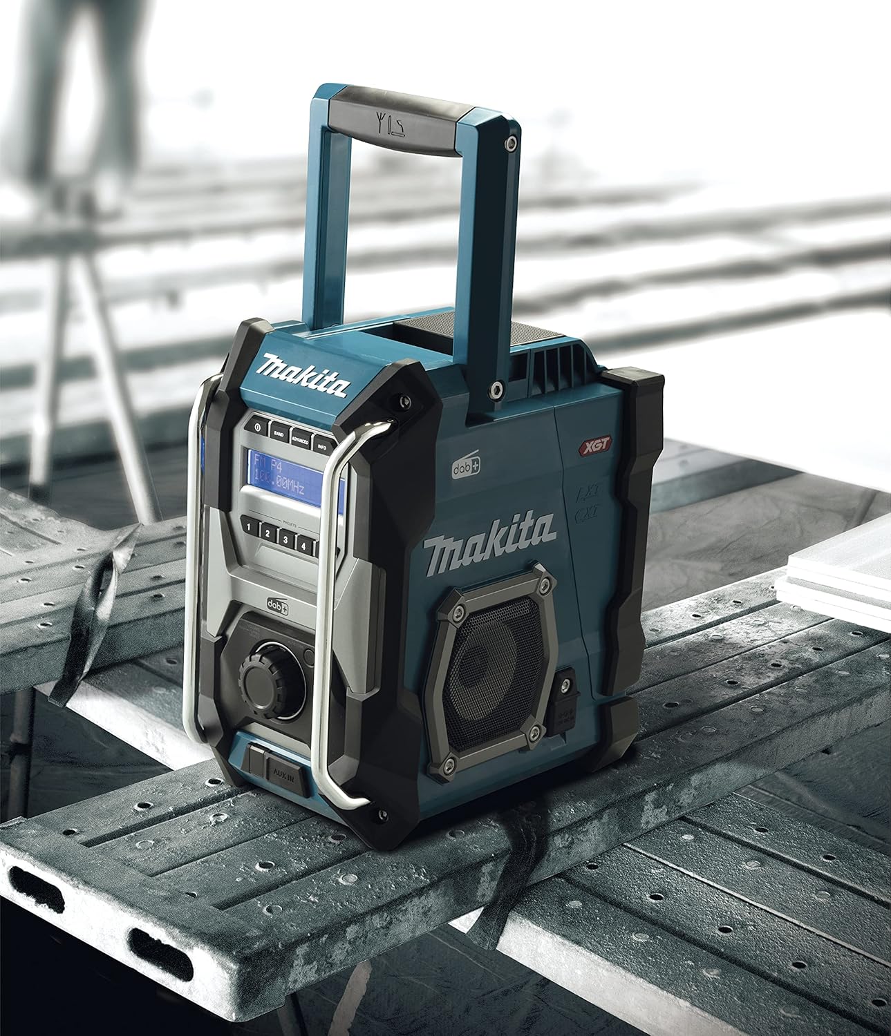 Akku-Baustellenradio MR003GZ mit Auxiliary-Eingang