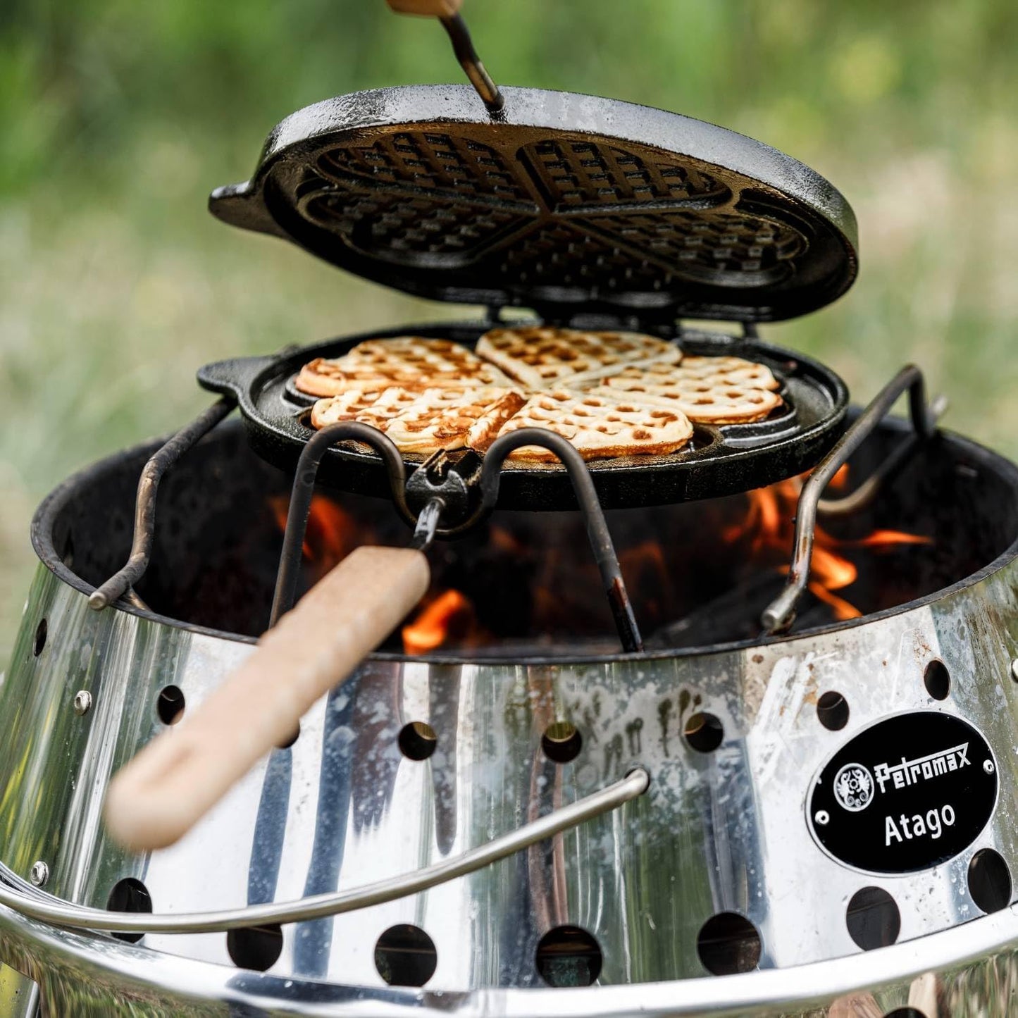 Wende-Waffeleisen für Outdoor-Küche