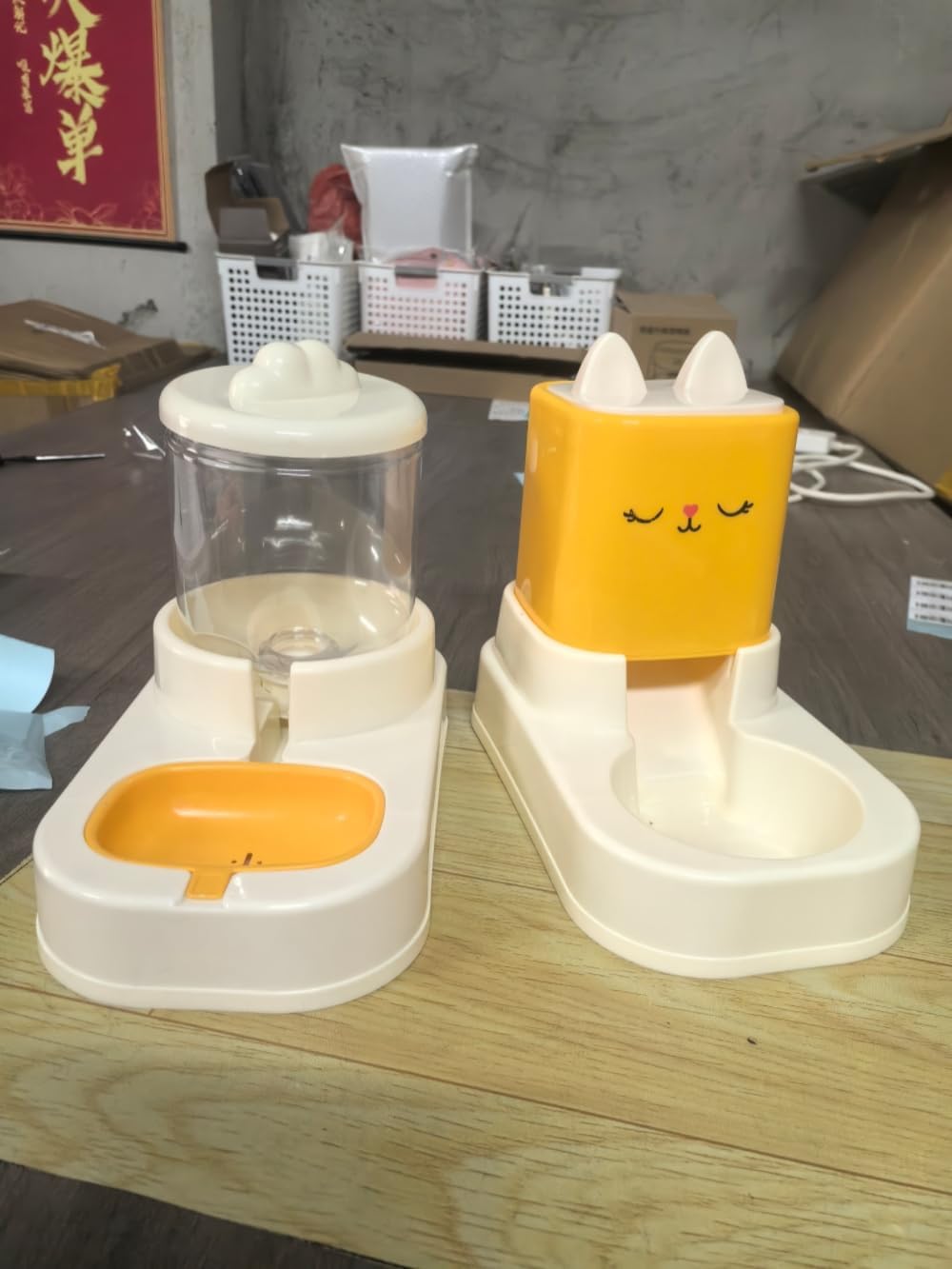 Futter- und Wasserspender-Set für Haustiere, Gelb