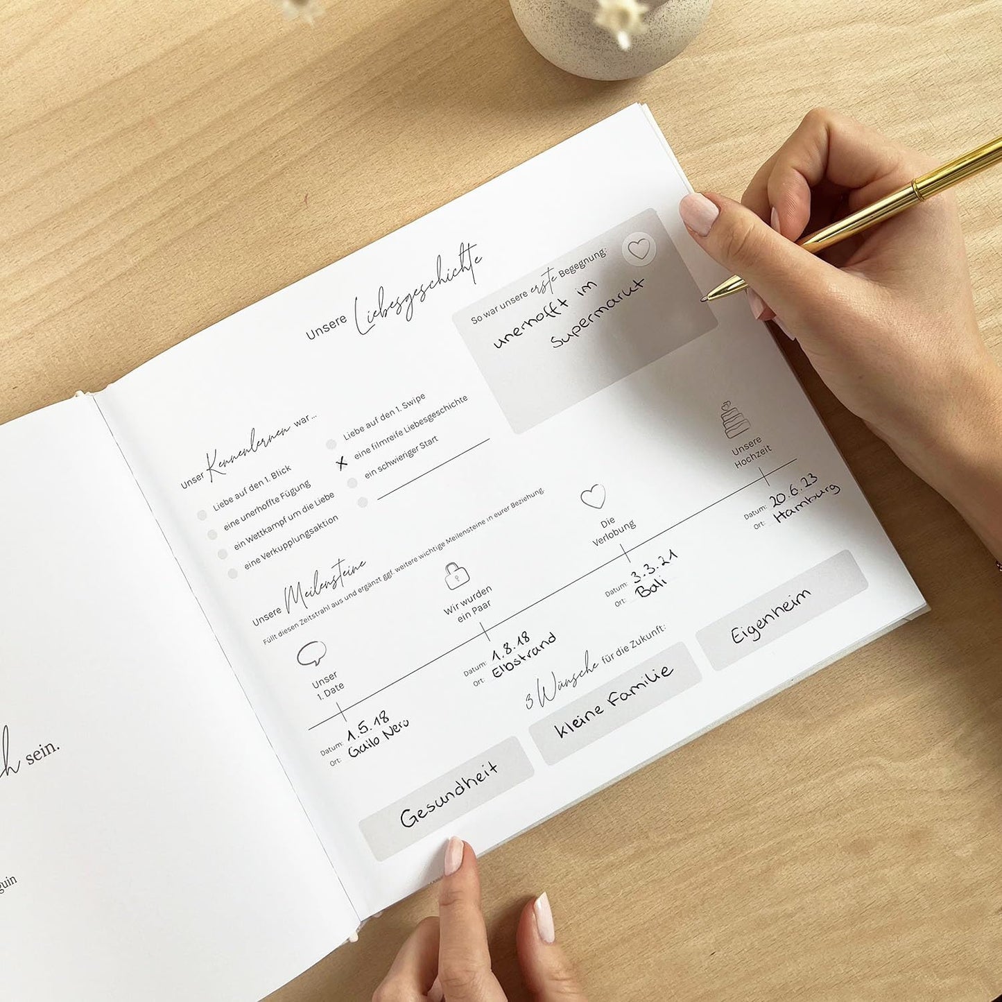 Hochzeit-Gästebuch mit Fragen (inkl. Sticker), Mit Fragen Beige