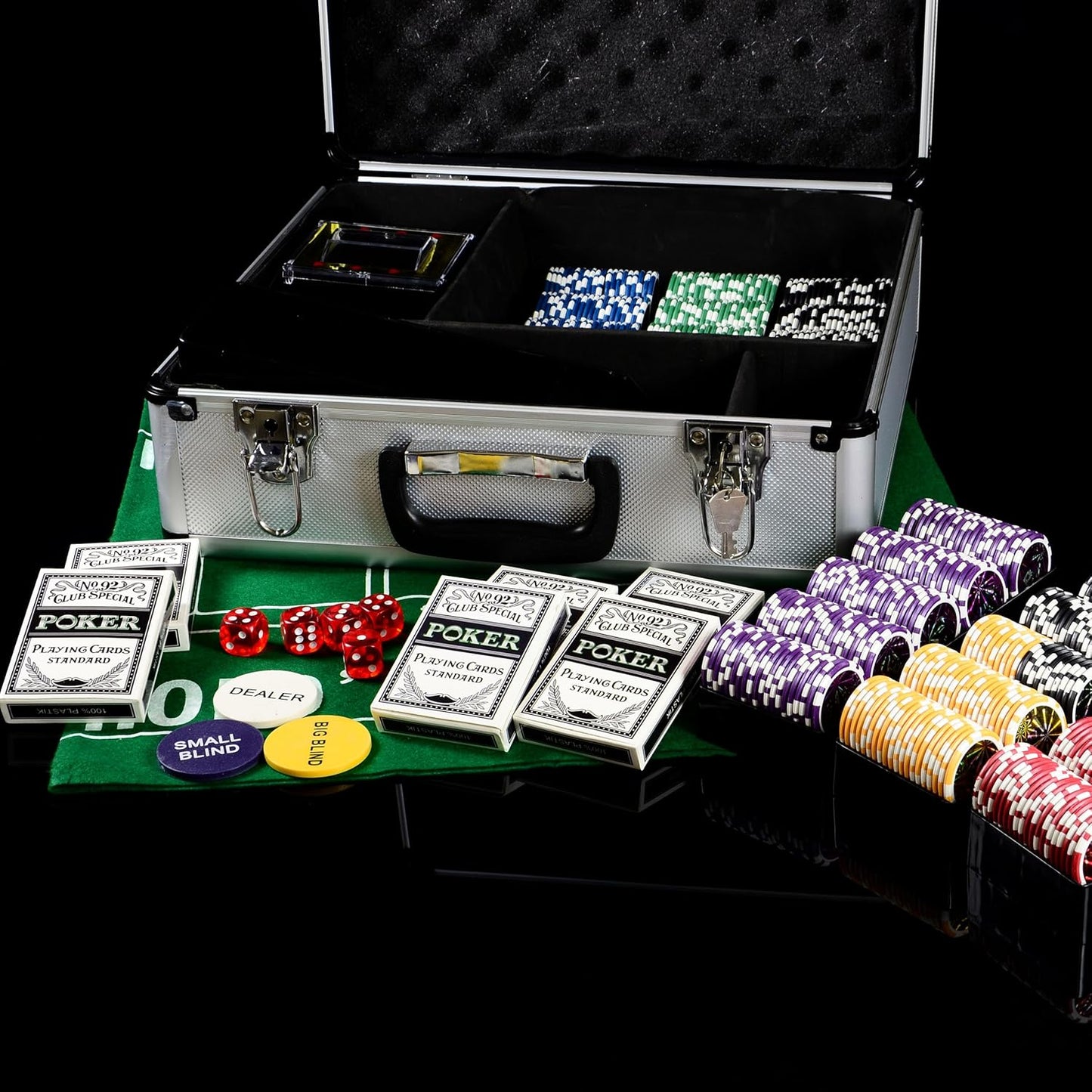 DeLuxe Pokerkoffer mit 600 Chips & Zubehör-Set