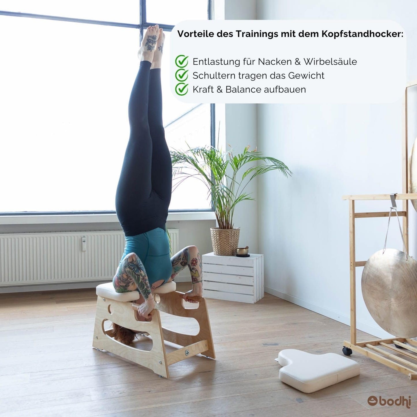 Kopfstandhocker, Beige
