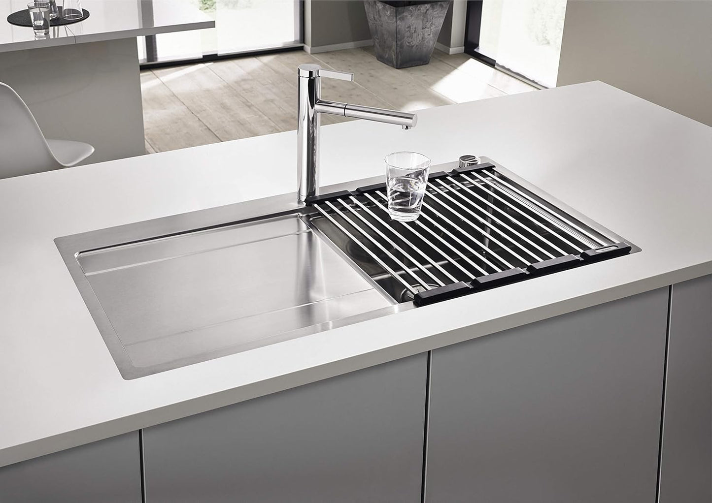 Klappmatte für Küchenspüle, 42.5D x 46W cm Schwarz/Silber