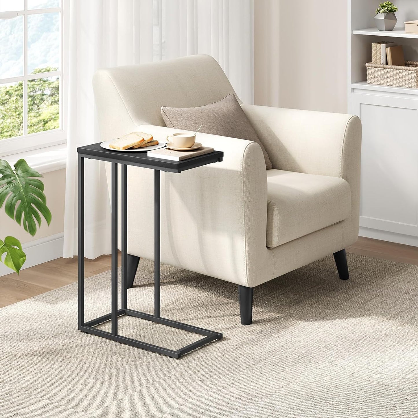 C-förmiger Couchtisch mit Metallgestell, 1er Set Schwarz