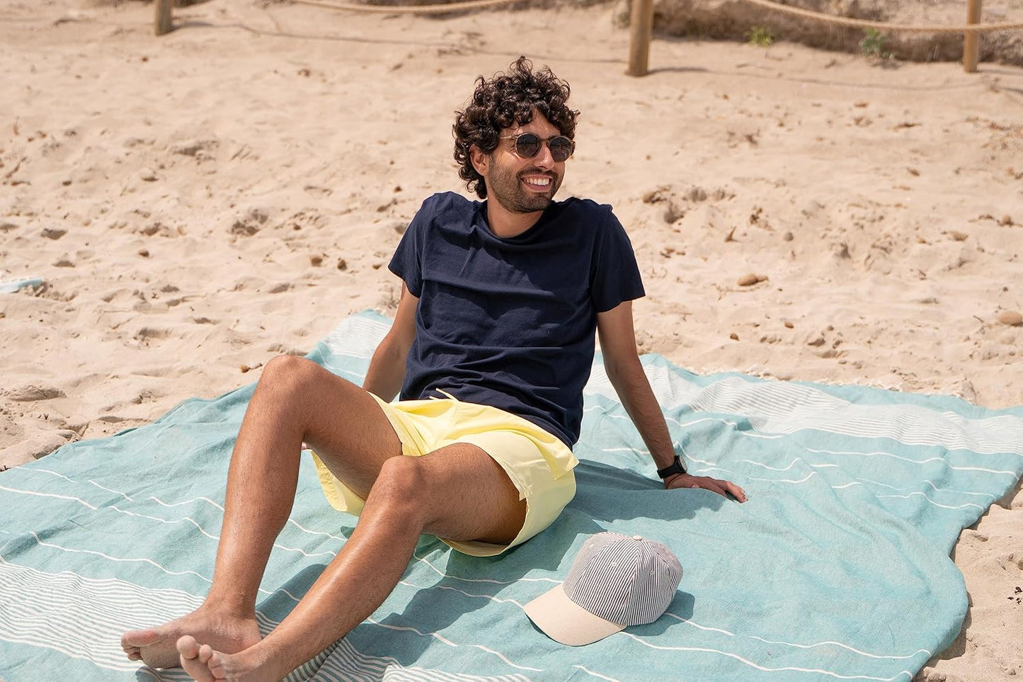 Fouta XXL, Sandabweisendes Strandtuch mit Fransen, Seegrün