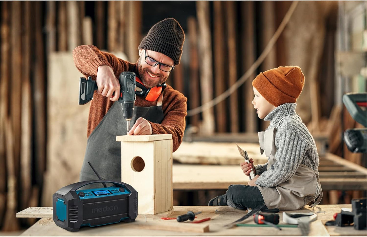 DAB+ Baustellenradio mit Bluetooth und Akku, Horizontal | 15 Watt (RMS)