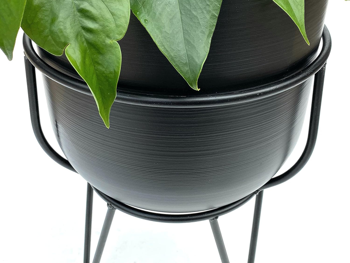 Blumenhocker mit Topf