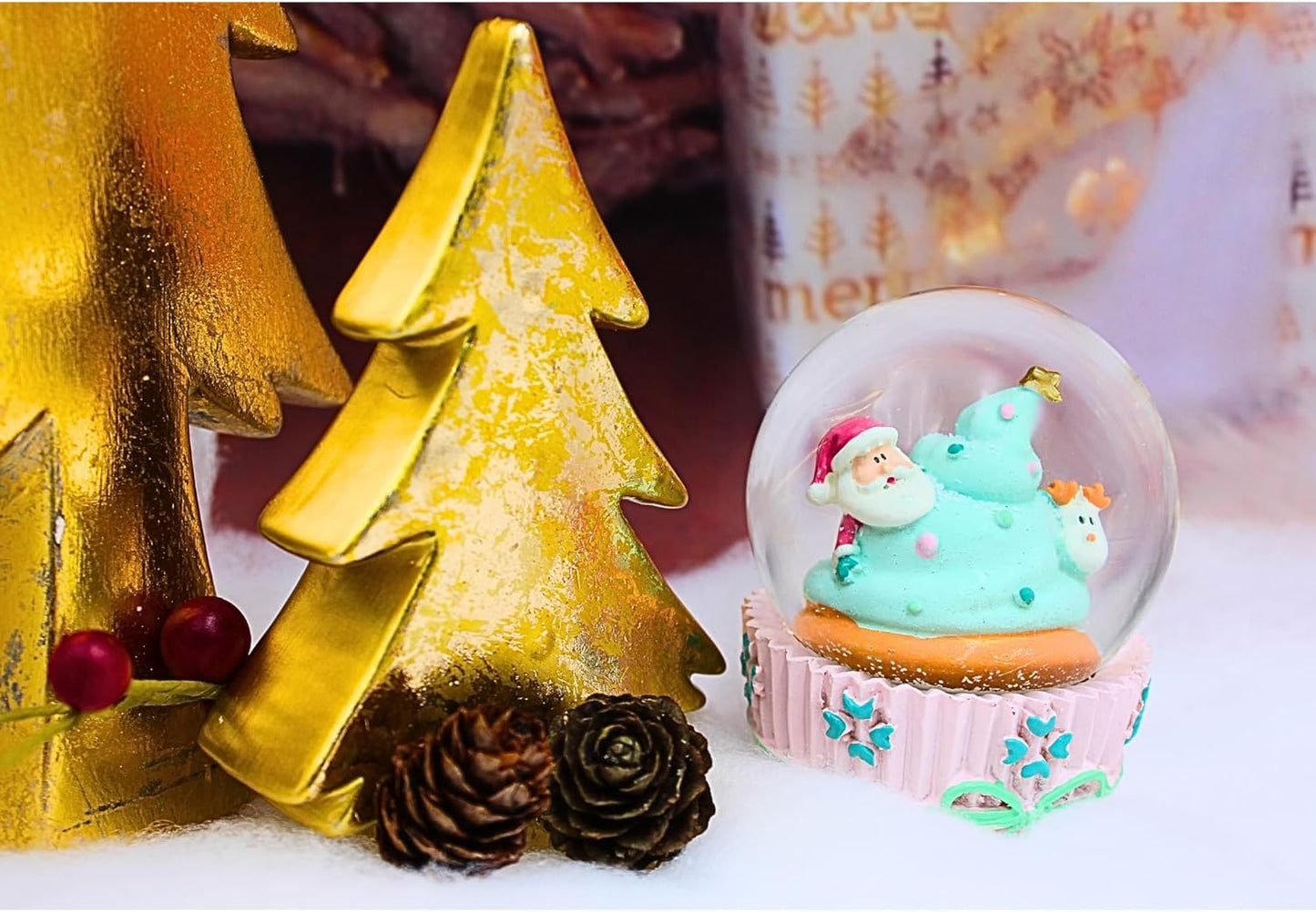 Schneekugel mit Weihnachtsmann & Rentier, Cupcake Wm