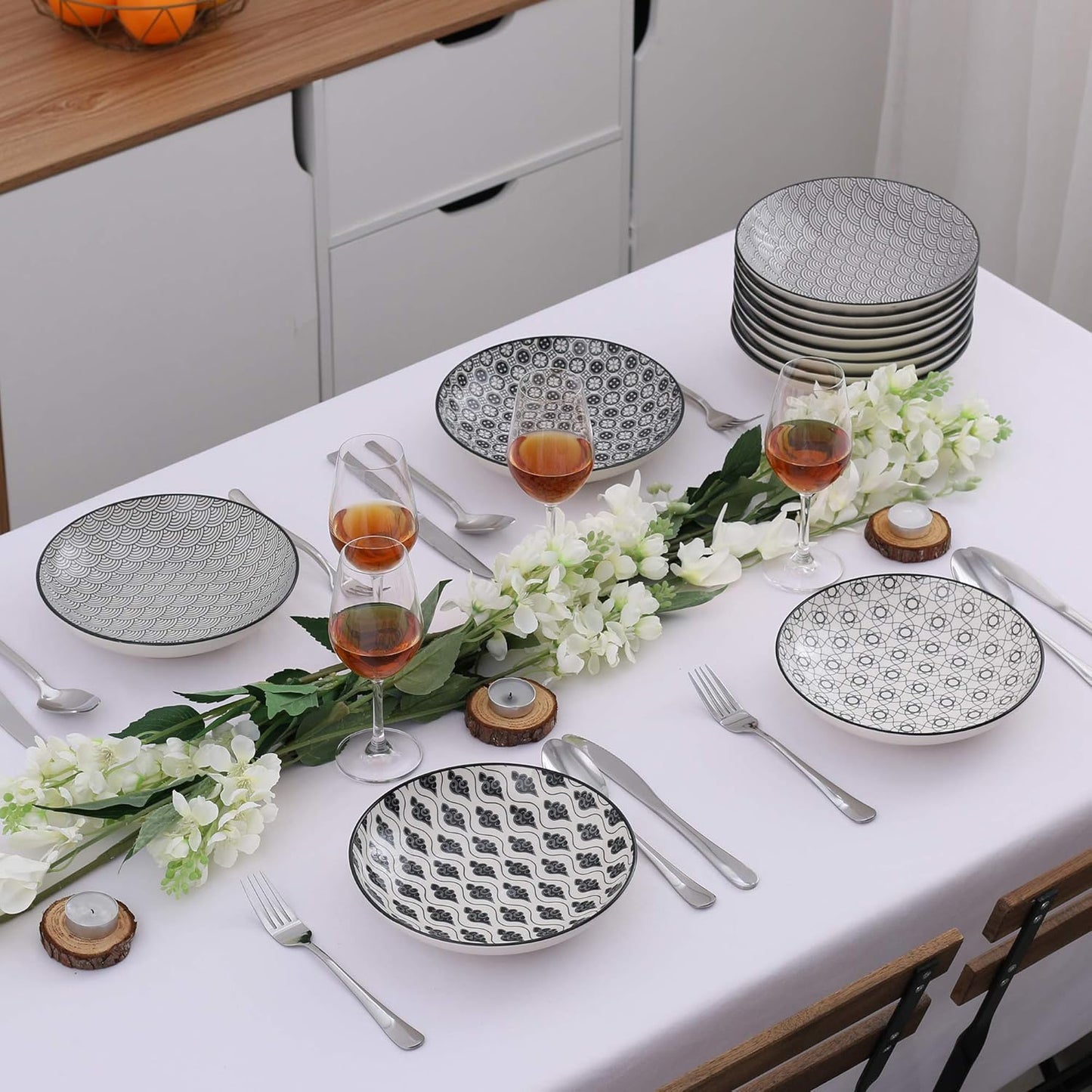 12-teiliges Suppenteller-Set, Schwarz + Creme 12 Piece