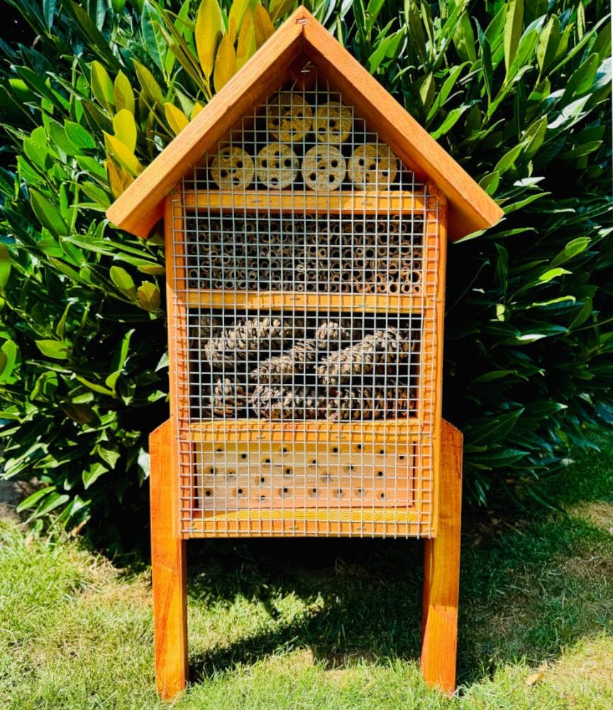 Insektenhotel aus Holz, Braun L