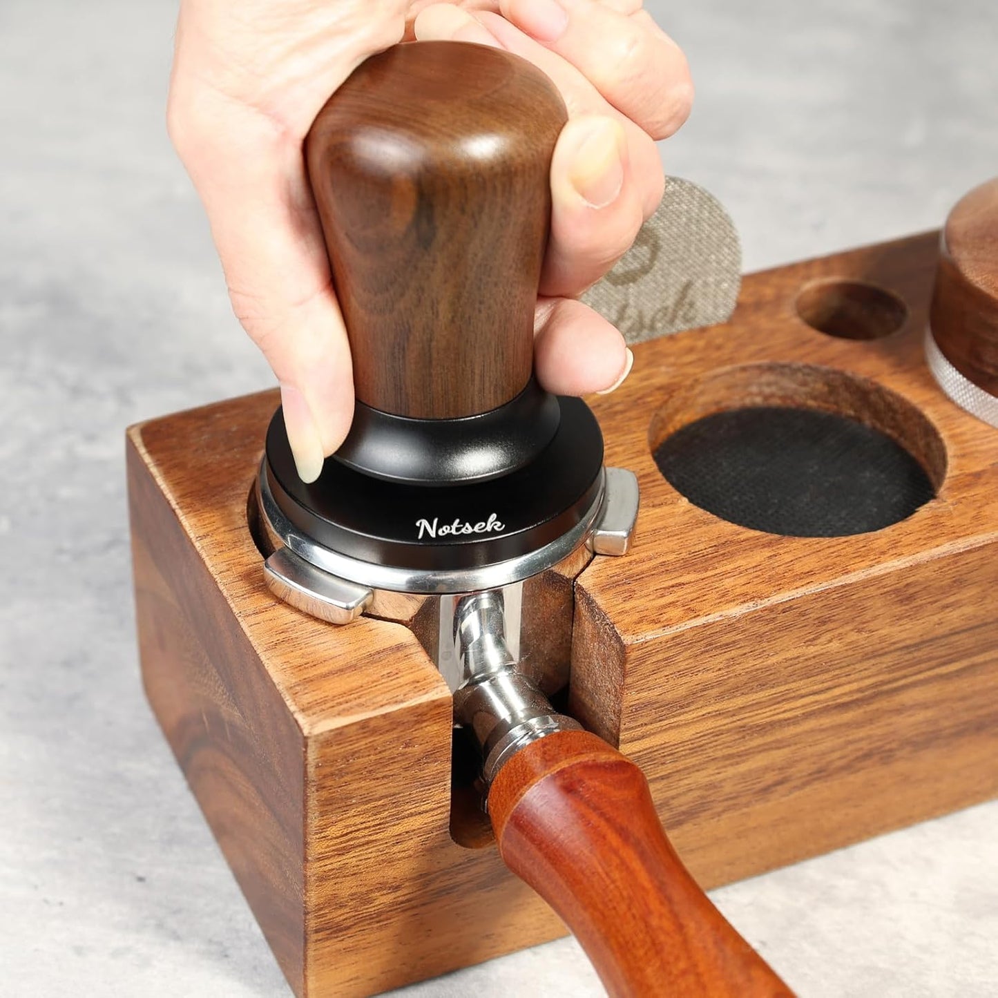Espresso Tamper mit Druckregulierung, Holz 54mm