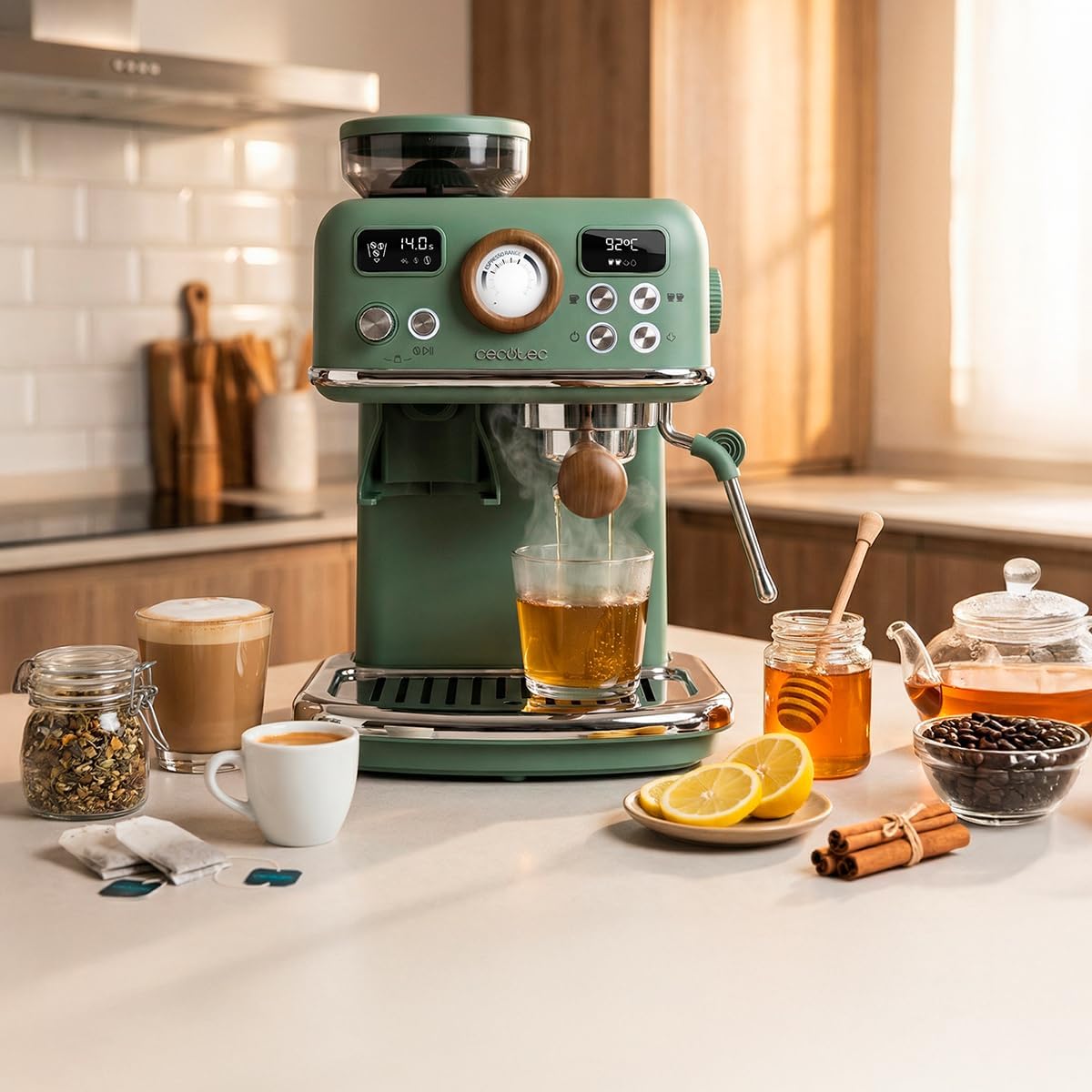Espressomaschine mit Mahlwerk und Milchschäumer