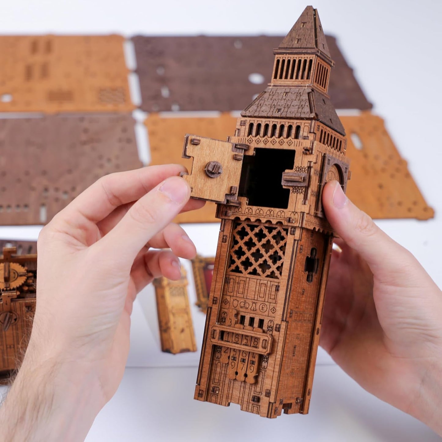 Holzpuzzle Box Big Ben