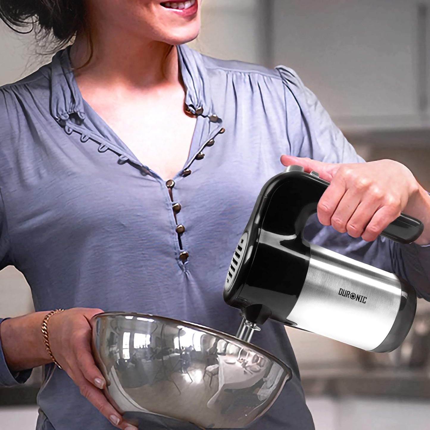 Elektrischer Handmixer HM3 (300W) mit Zubehörset, Hm3
