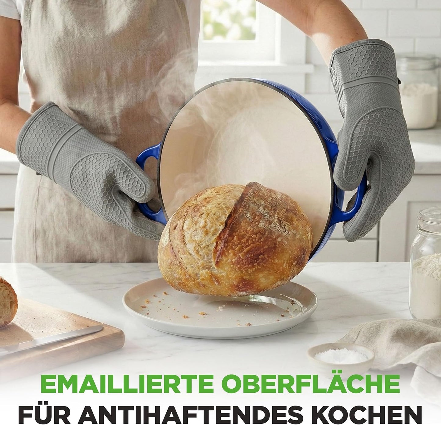 Gusseisentopf mit Deckel und Silikonhandschuhen, Blau