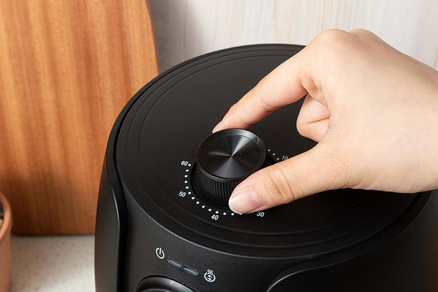 Kompakte Heissluftfritteuse 1,8L mit Timer & Warmhaltefunktion, Shwarz