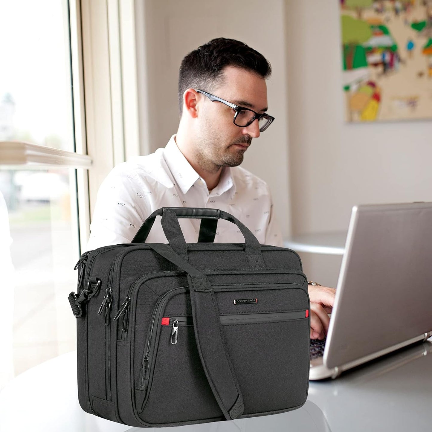 Erweiterbare Laptoptasche für bis zu 17,3 Zoll