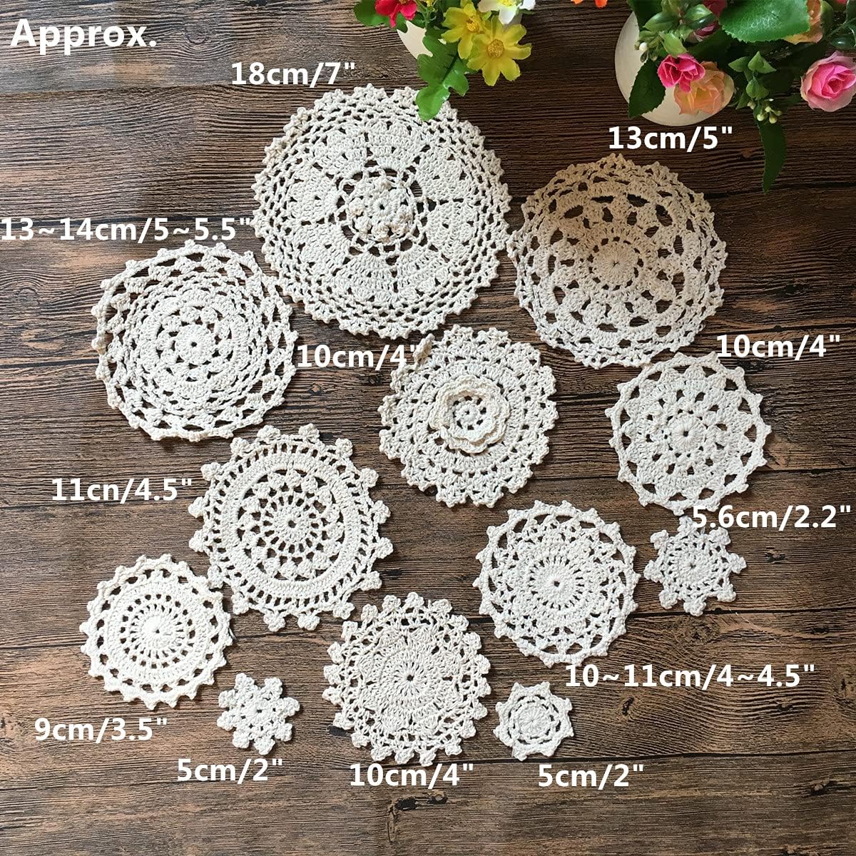 24-teiliges Spitzen-Häkeldeckchen-Set, Beige