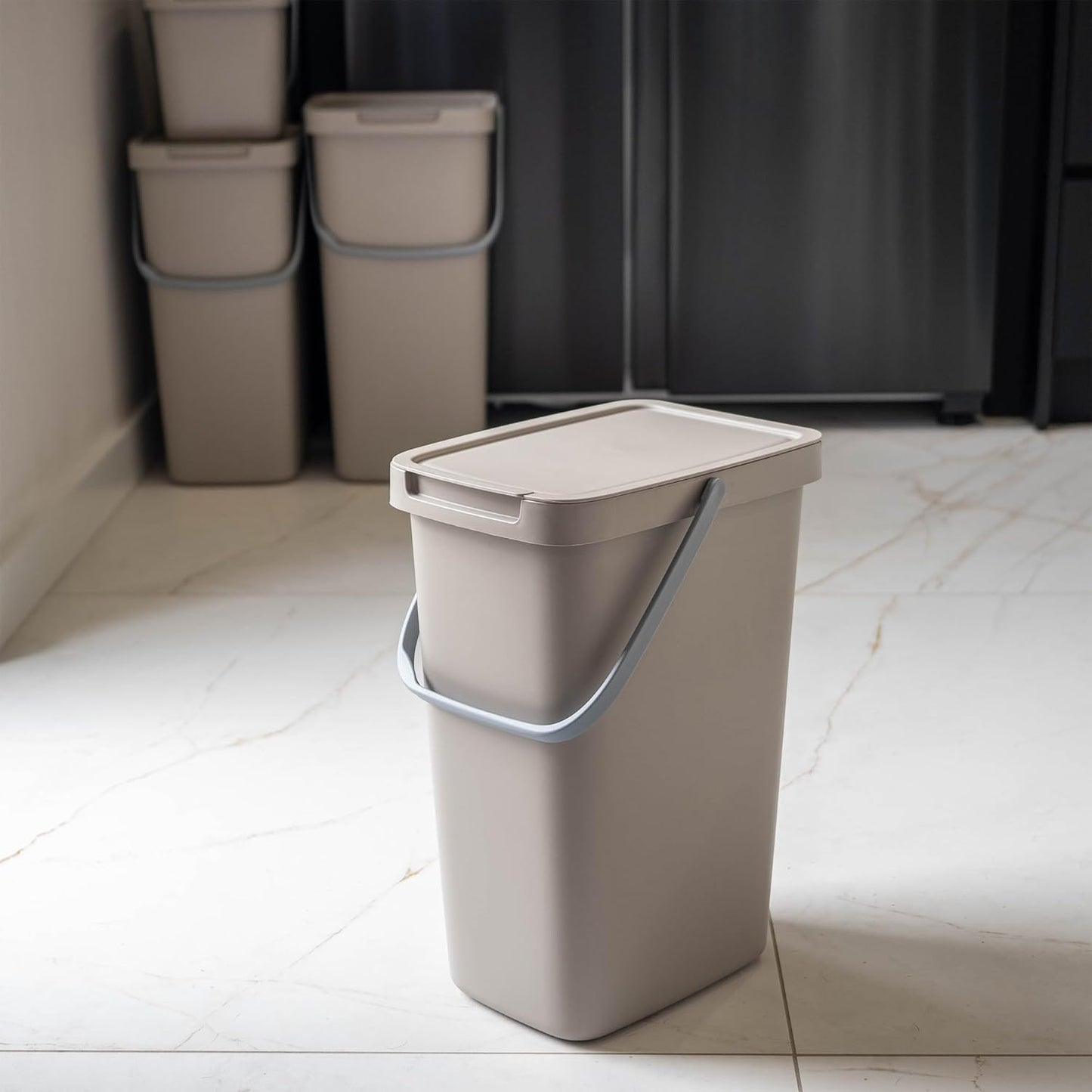 Mülleimer mit Klappdeckel, 12L Braun