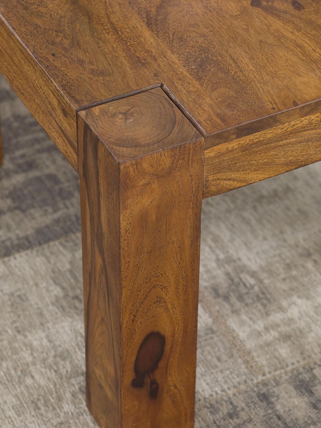 Quadratischer Couchtisch, Sheesham
