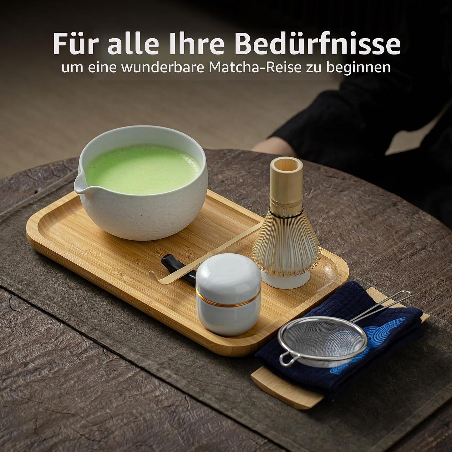 Matcha-Set mit Schneebesen und Tablett, Schüssel mit Ausgiesser Hellgrau